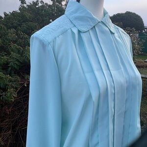 Vintage Mint Green Embroidered Blouse M
